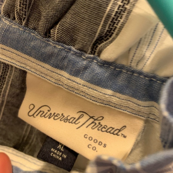 Dress Up detailed top! - Picture 3 of 3